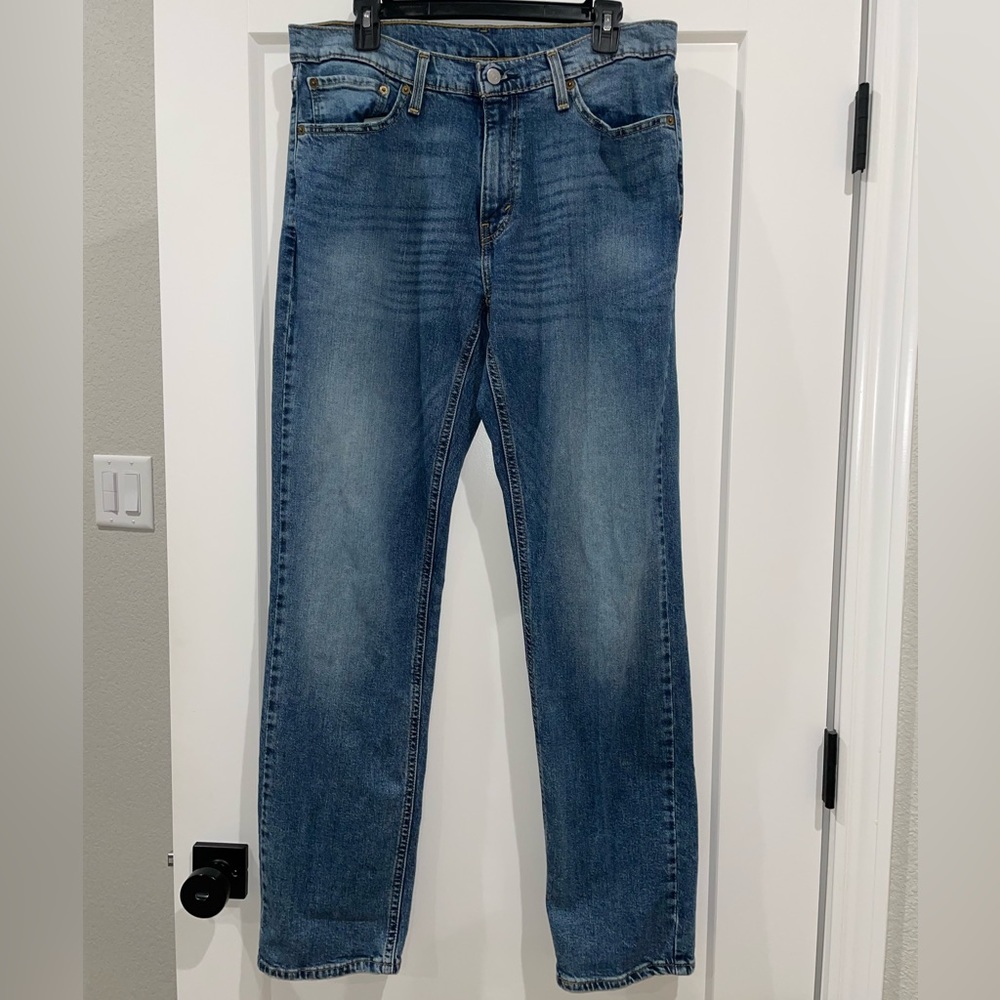 Men’s 541 Levi’s athletic taper blue jeans 33x34